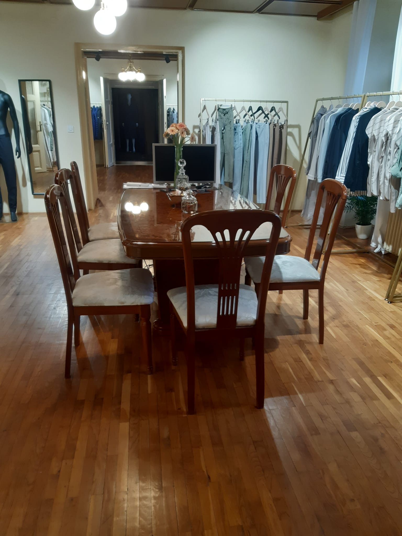 Maveron showroom v Murski Soboti